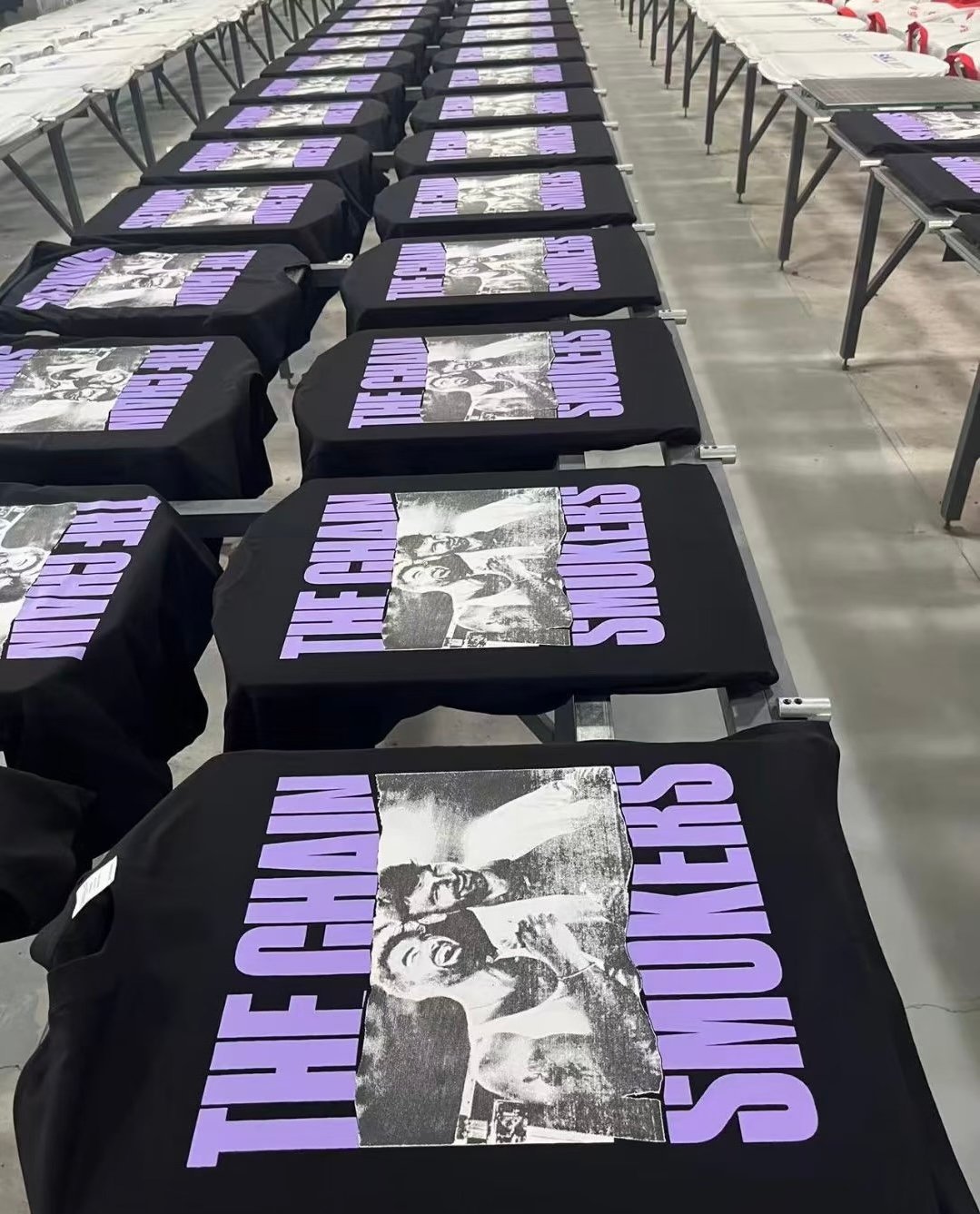 T-shirt custom print sample