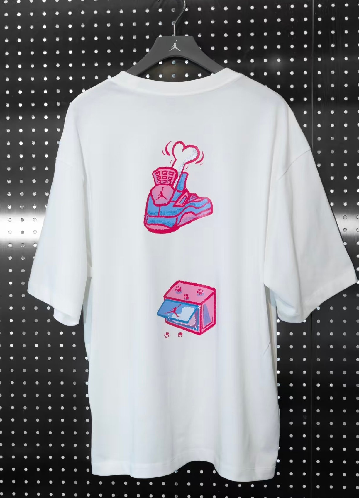 T-shirt custom print sample